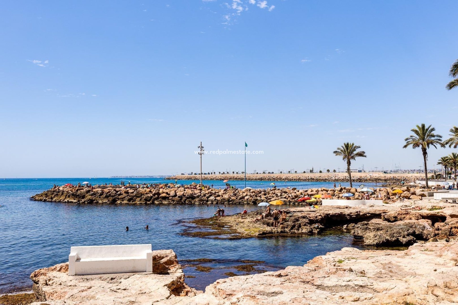 Återförsäljning - Radhus -
Torrevieja - Estacion de autobuses