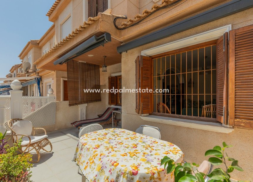 Återförsäljning - Radhus -
Torrevieja - La Mata