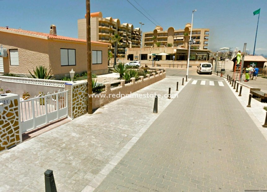 Återförsäljning - Radhus -
Torrevieja - La Mata