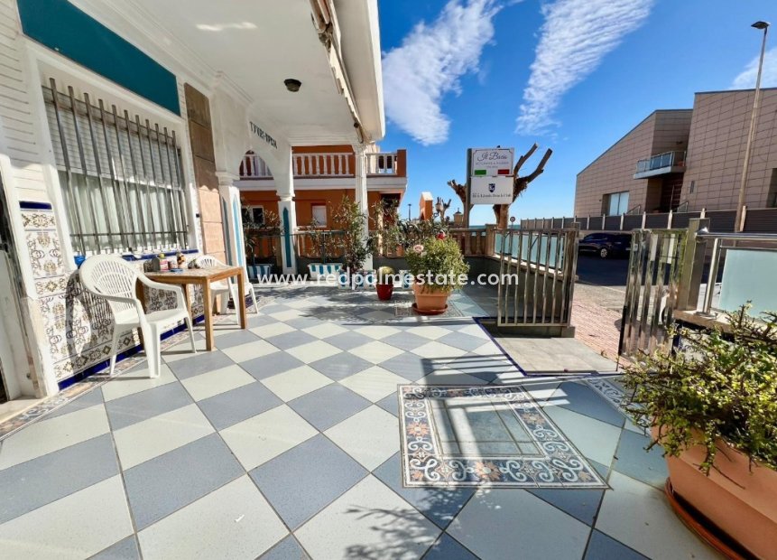 Återförsäljning - Radhus -
Torrevieja - La Mata