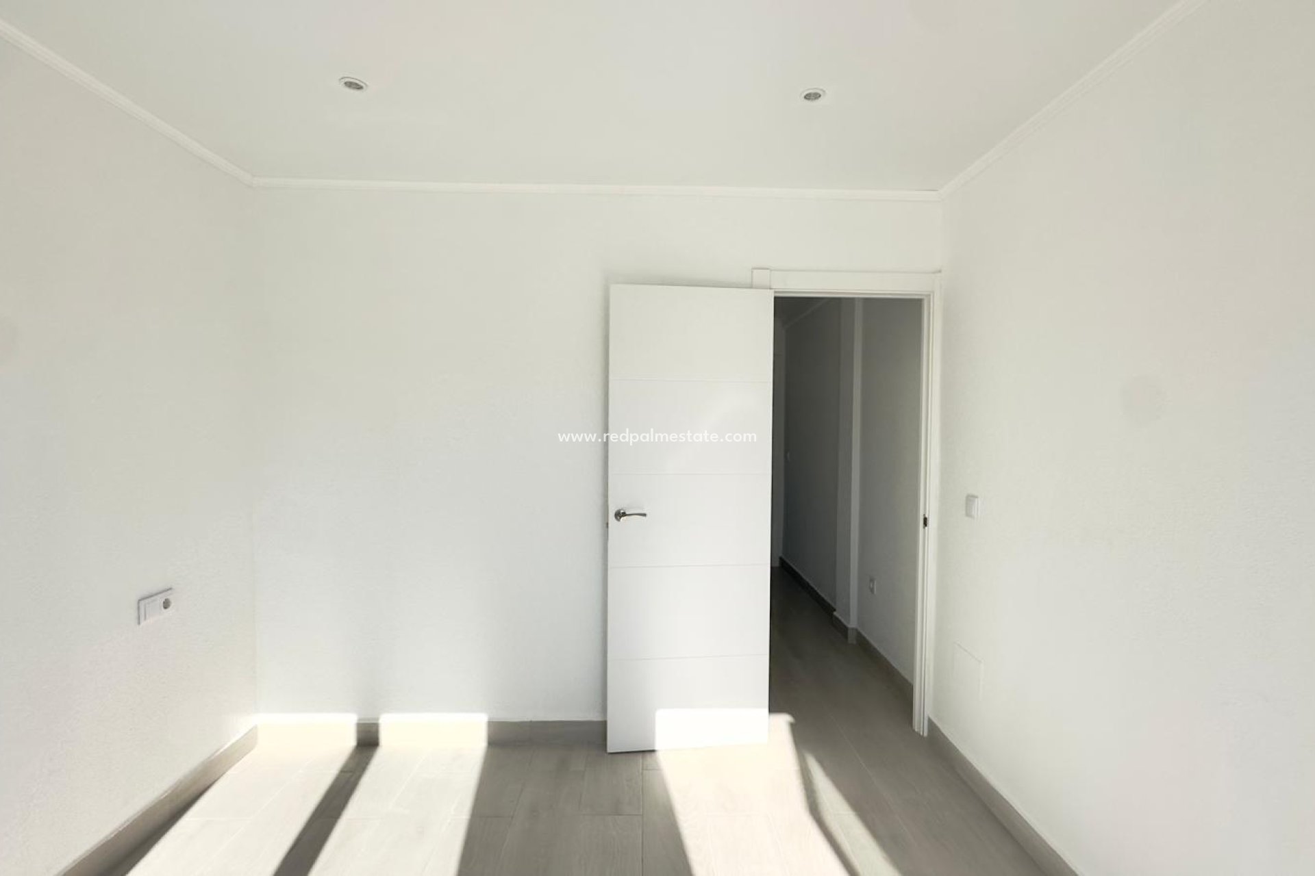 Återförsäljning - Radhus -
Torrevieja - La Mata