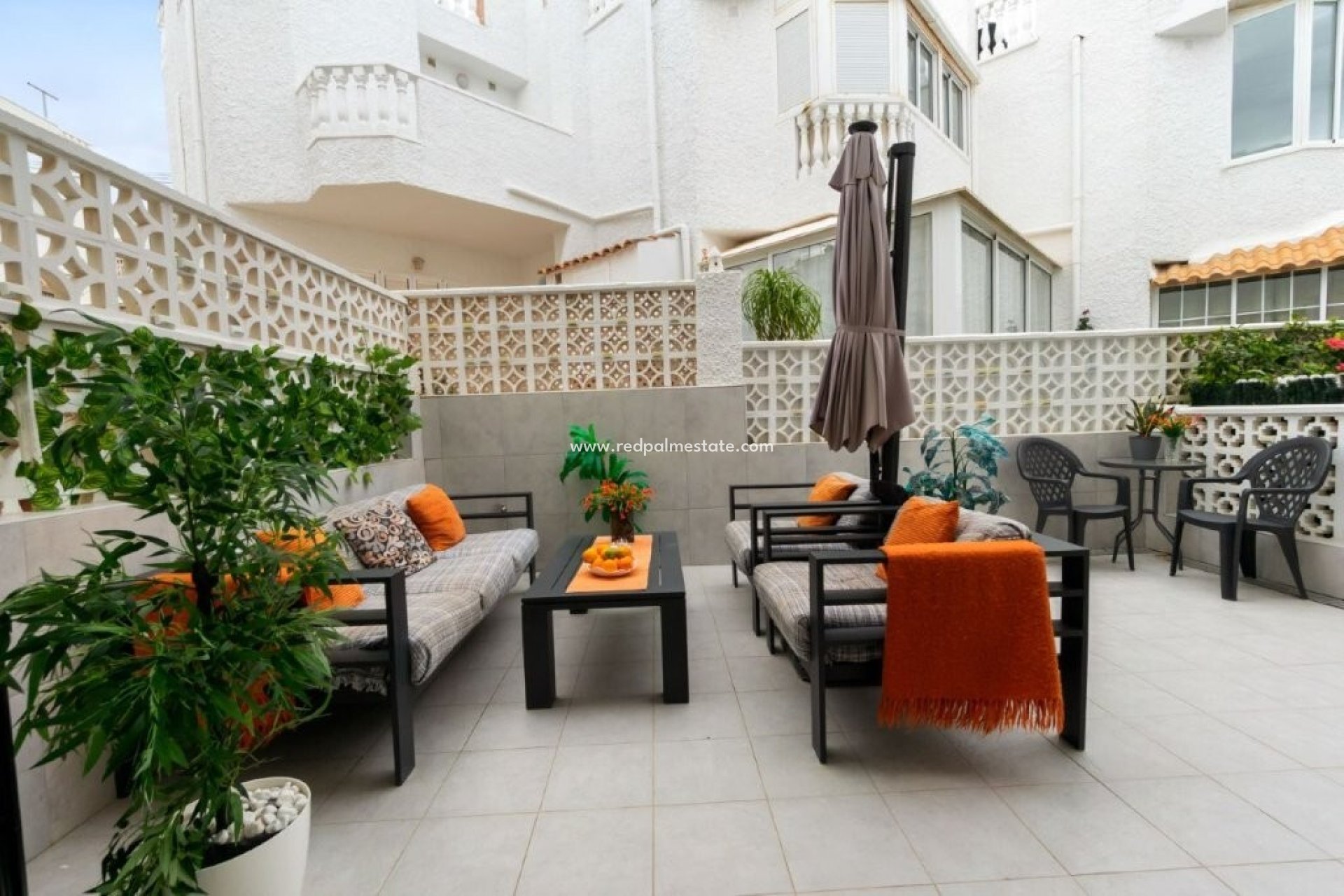 Återförsäljning - Radhus -
Torrevieja - La Provensa