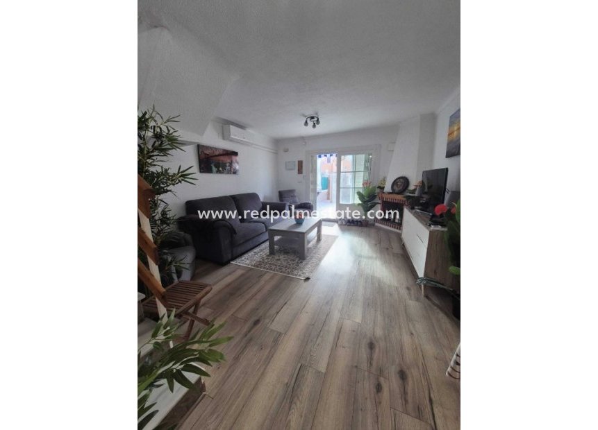 Återförsäljning - Radhus -
Torrevieja - La Rosaleda