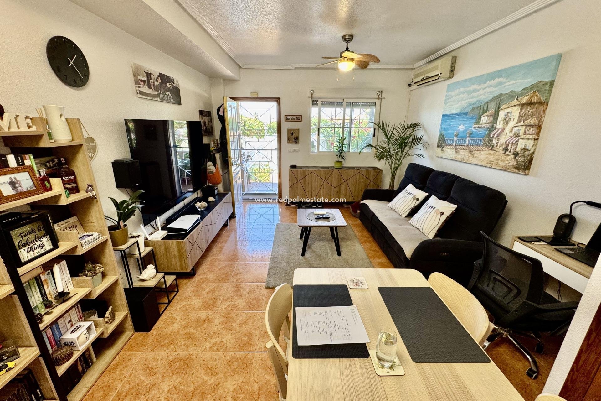 Återförsäljning - Radhus -
Torrevieja - La Siesta - El Salado - Torreta
