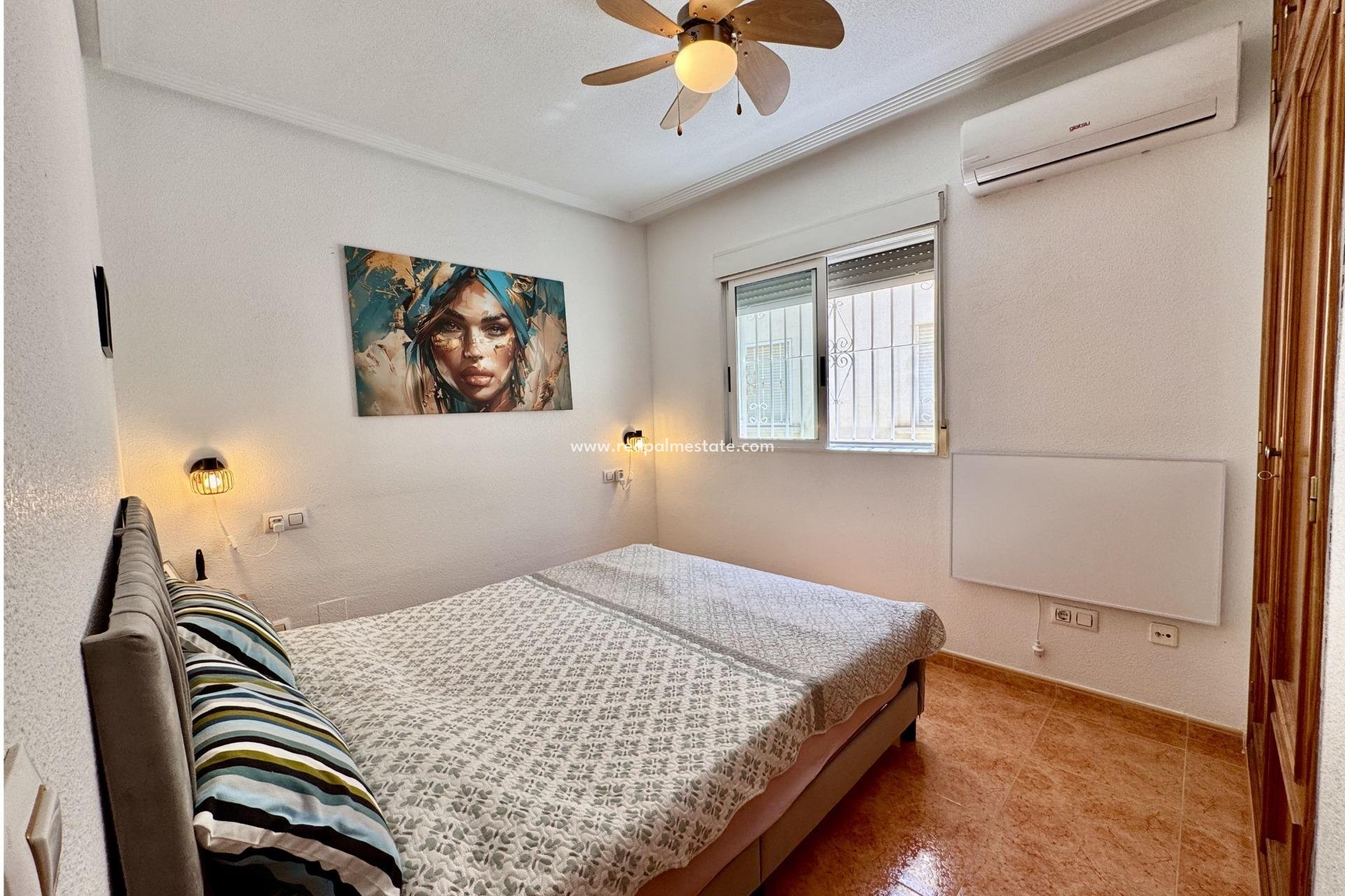 Återförsäljning - Radhus -
Torrevieja - La Siesta - El Salado - Torreta