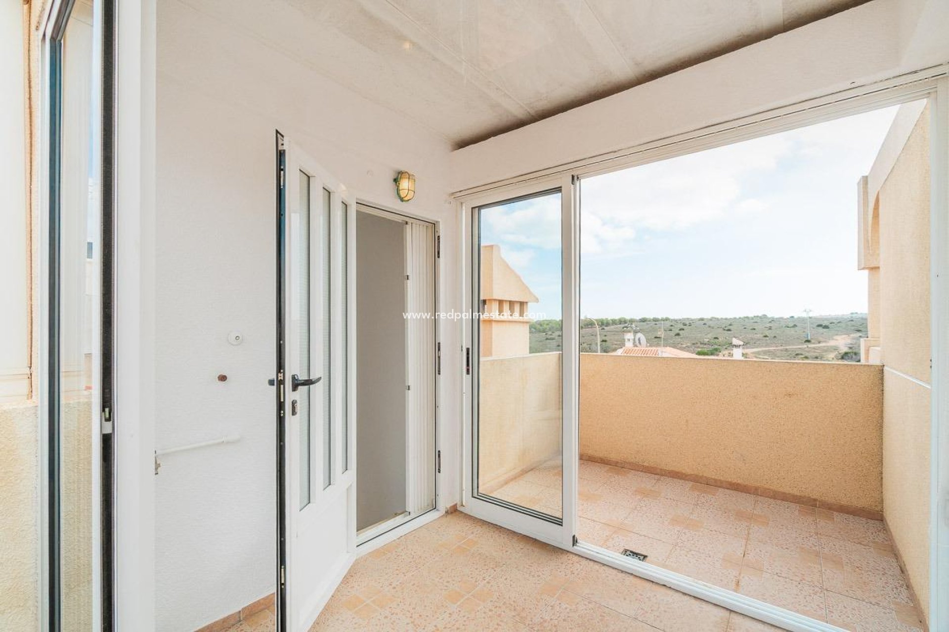 Återförsäljning - Radhus -
Torrevieja - La Siesta - El Salado - Torreta