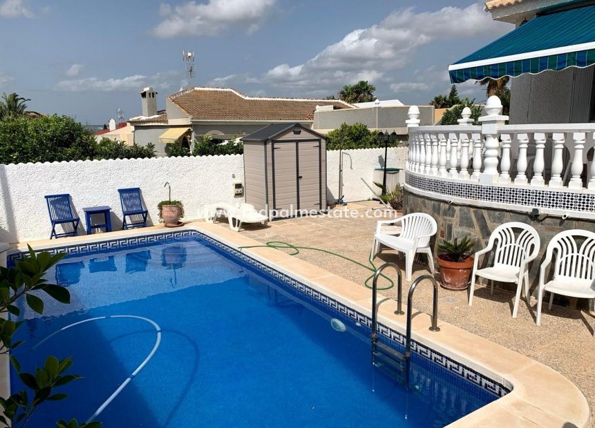 Återförsäljning - Radhus -
Torrevieja - La Siesta - El Salado - Torreta
