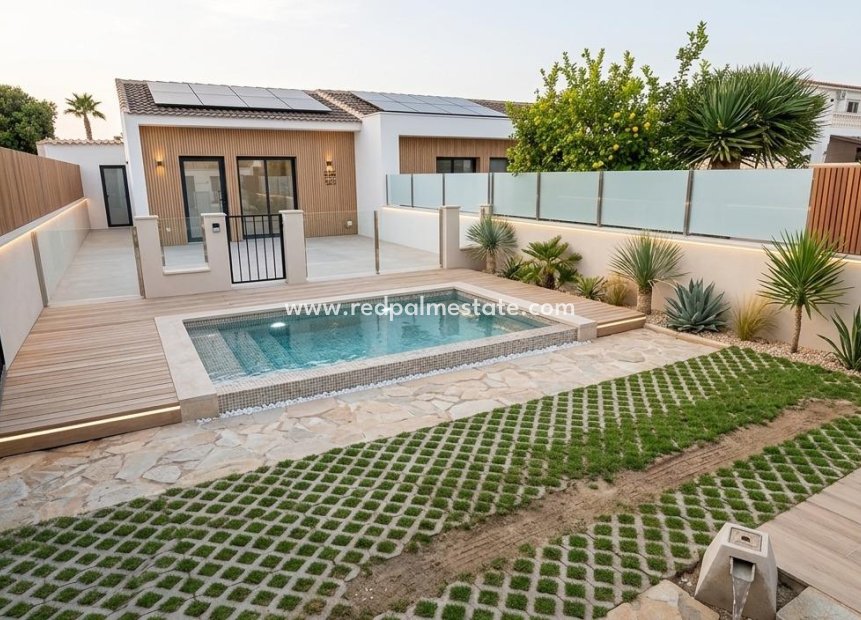 Återförsäljning - Radhus -
Torrevieja - La Siesta - El Salado - Torreta
