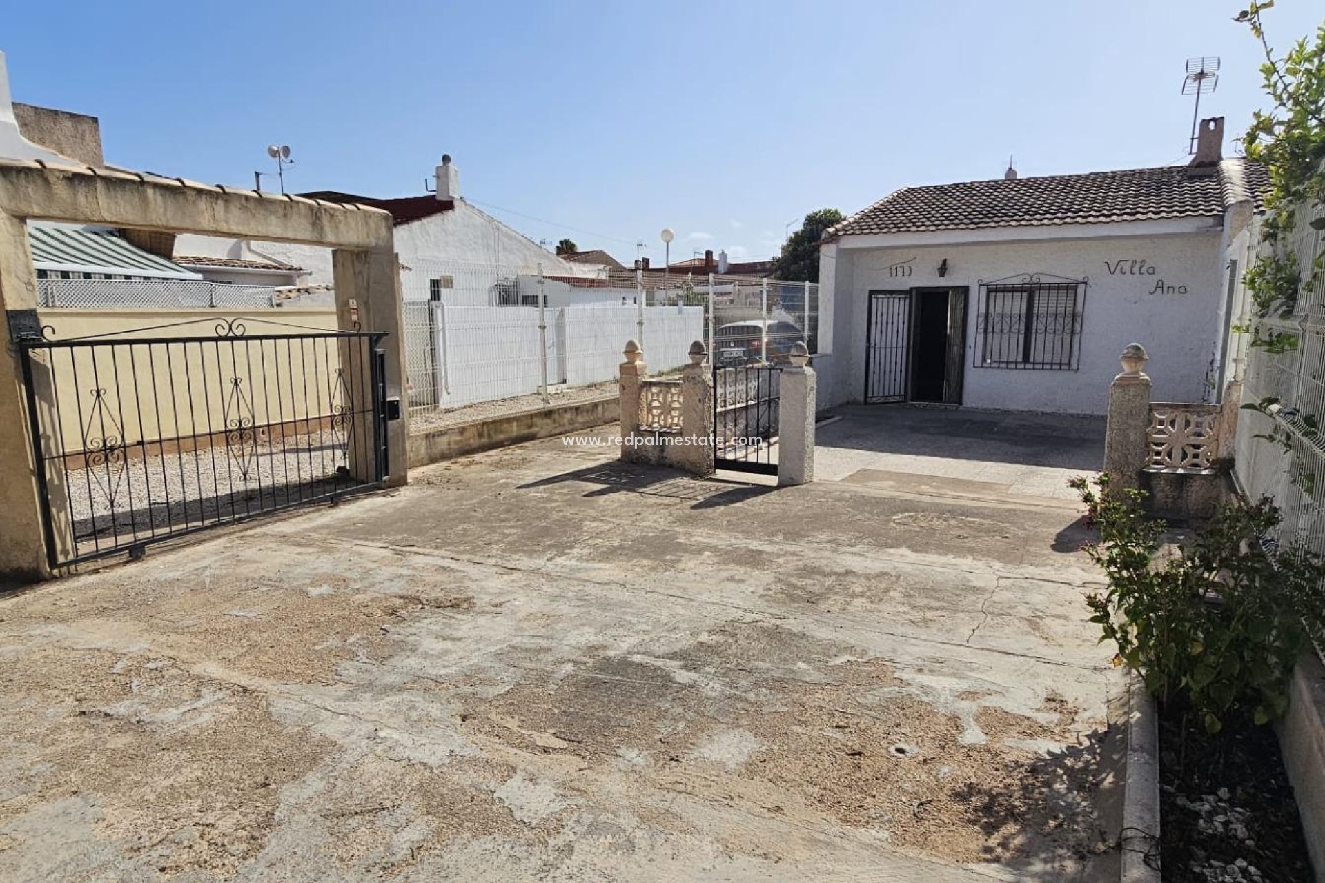 Återförsäljning - Radhus -
Torrevieja - La Siesta - El Salado - Torreta