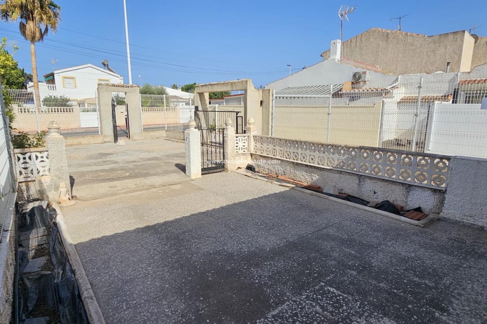 Återförsäljning - Radhus -
Torrevieja - La Siesta - El Salado - Torreta