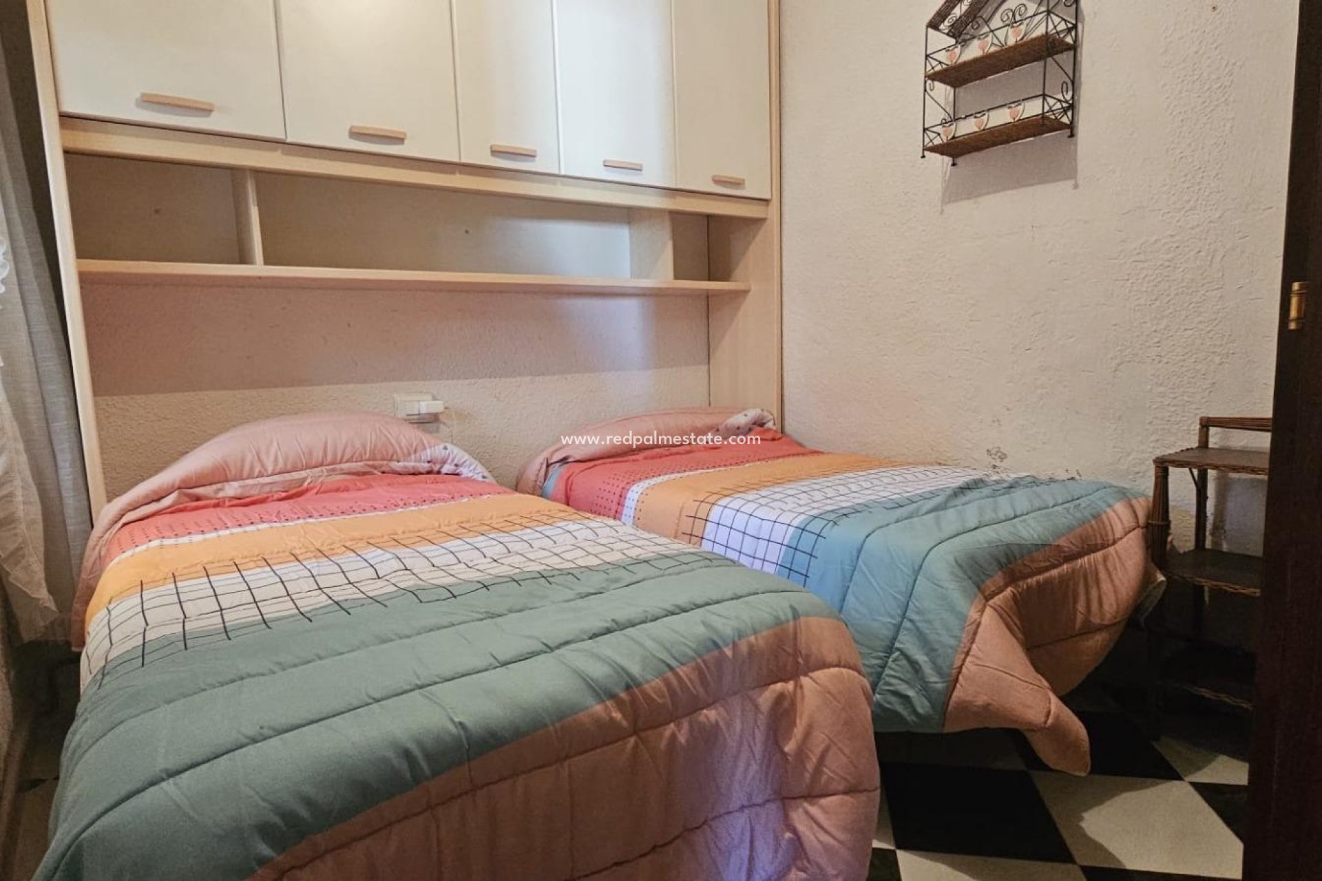 Återförsäljning - Radhus -
Torrevieja - La Siesta - El Salado - Torreta