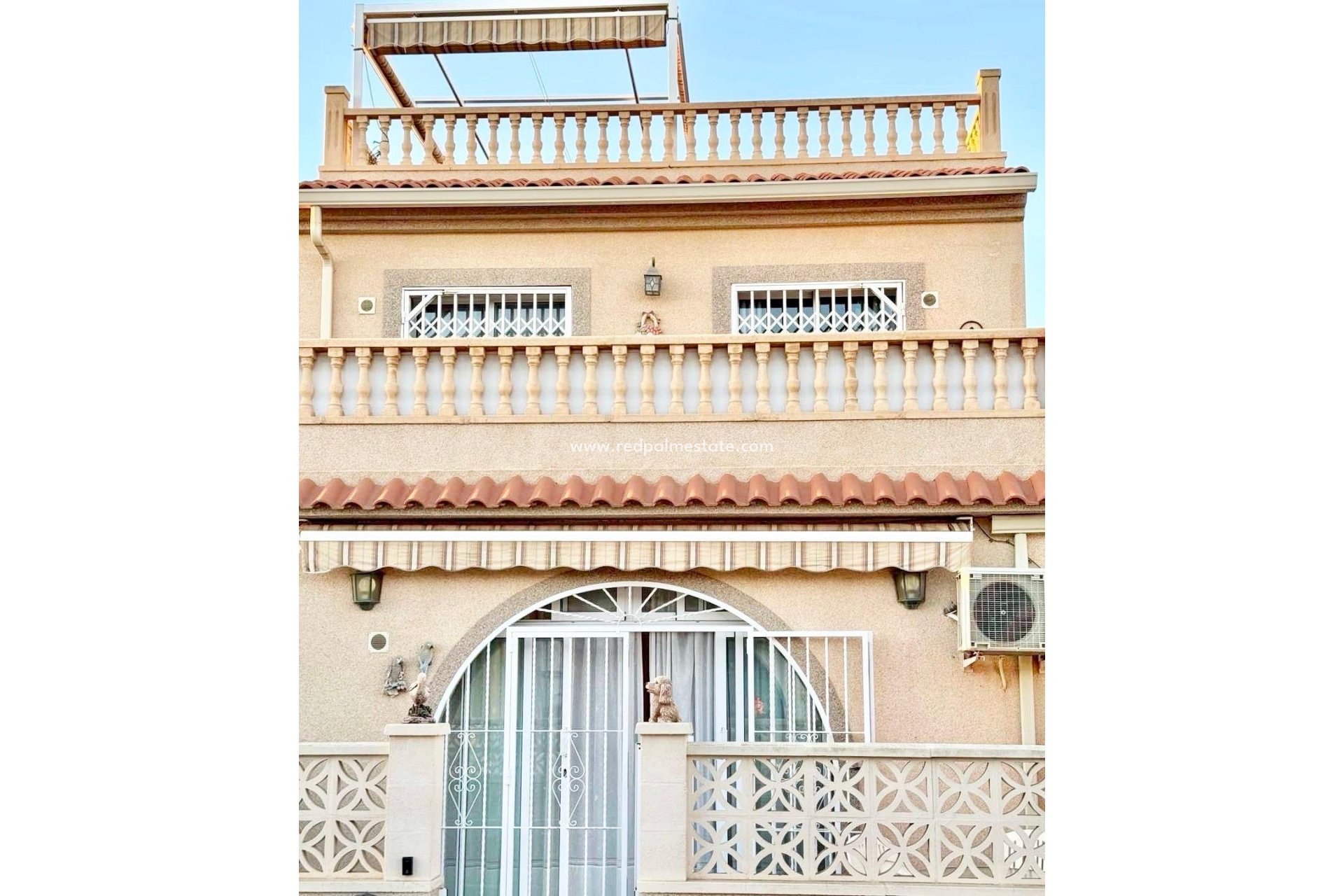 Återförsäljning - Radhus -
Torrevieja - La Siesta - El Salado - Torreta