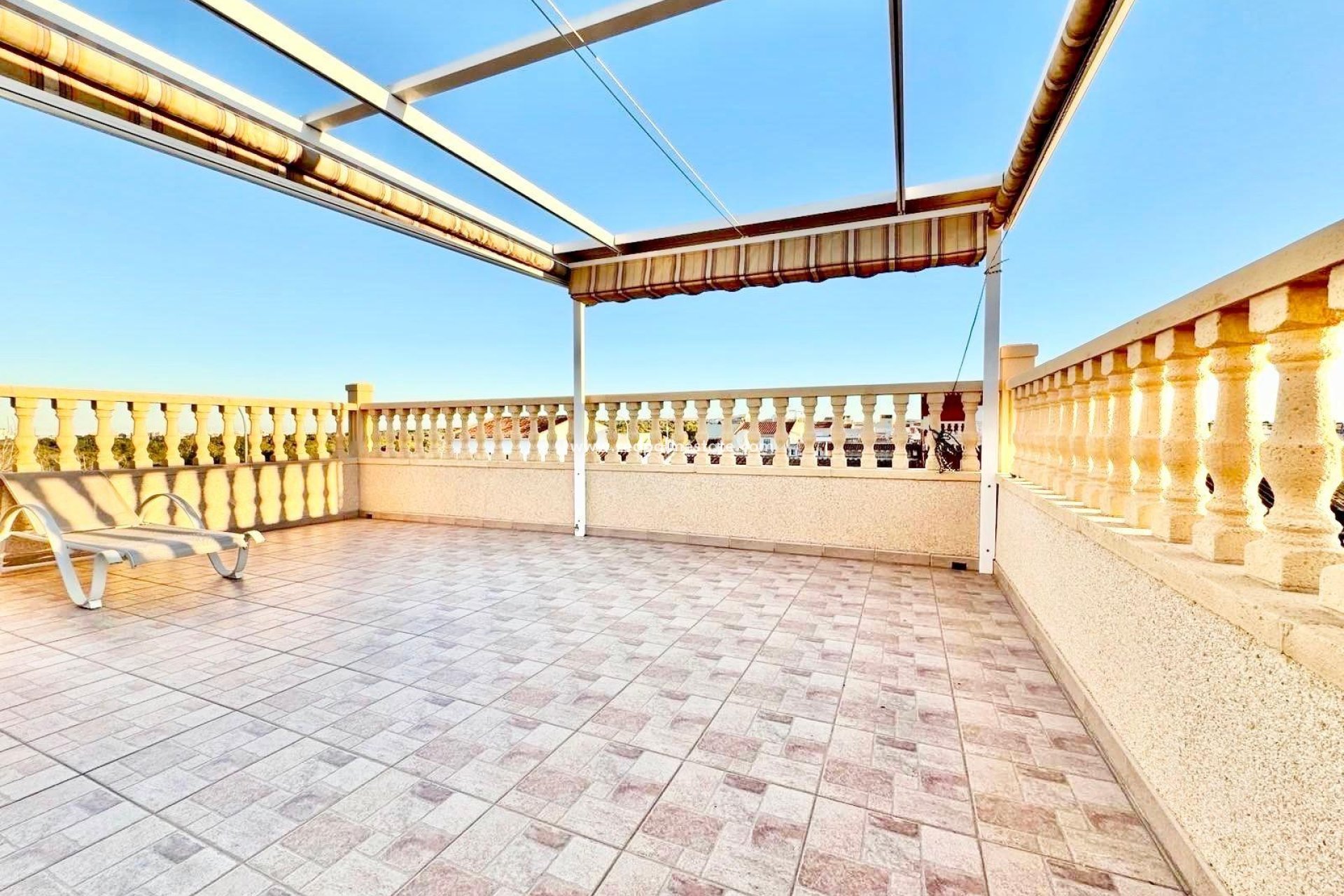 Återförsäljning - Radhus -
Torrevieja - La Siesta - El Salado - Torreta