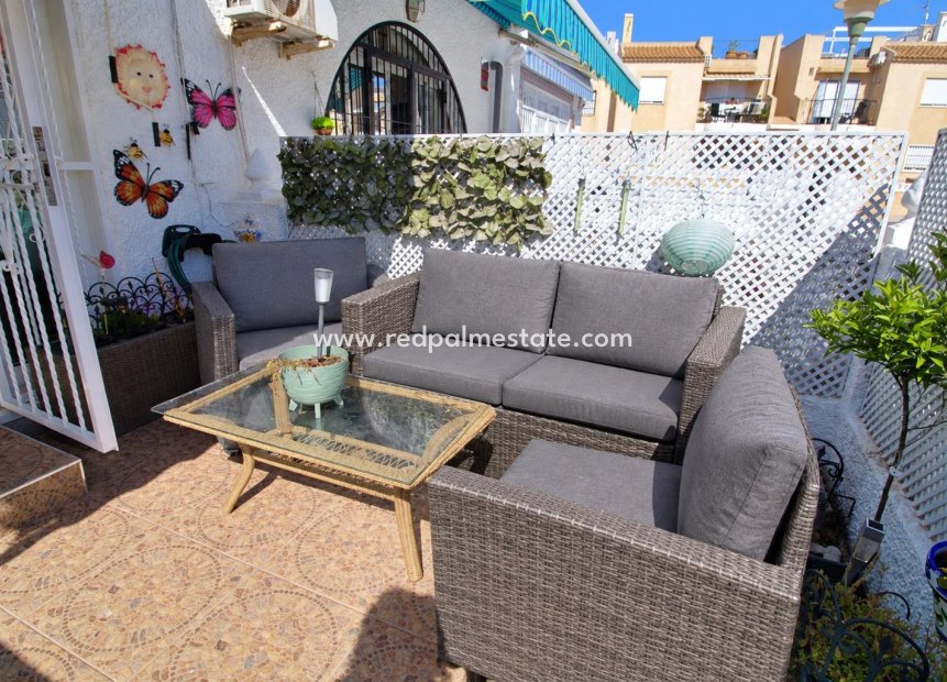 Återförsäljning - Radhus -
Torrevieja - La Siesta - El Salado -  Torreta