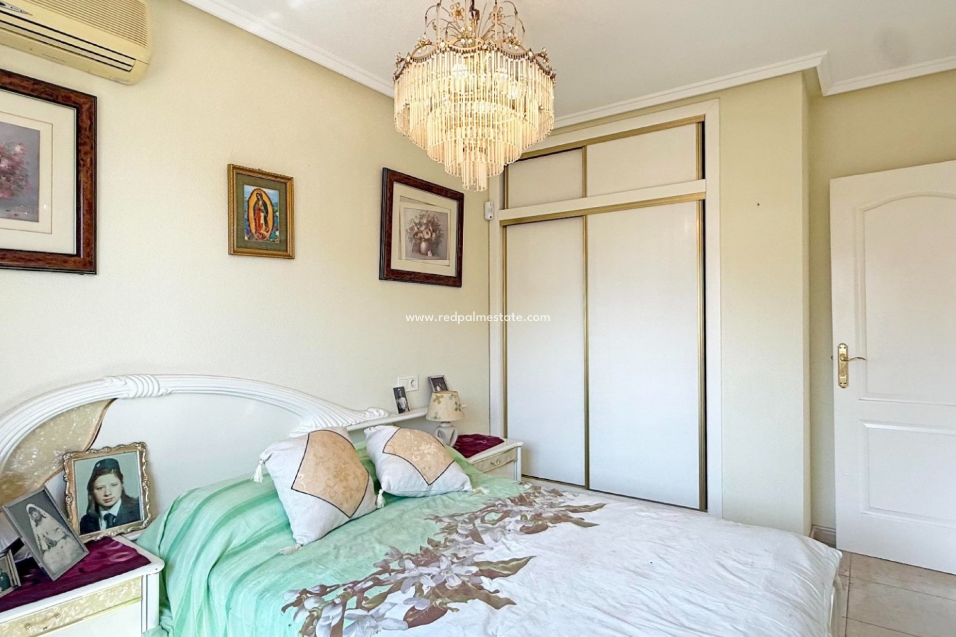 Återförsäljning - Radhus -
Torrevieja - La Siesta - El Salado -  Torreta