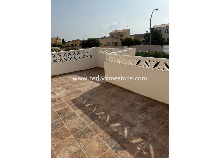 Återförsäljning - Radhus -
Torrevieja - La Siesta - El Salado -  Torreta