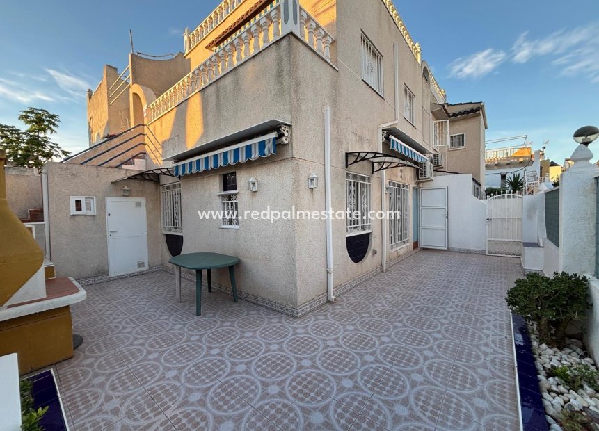 Återförsäljning - Radhus -
Torrevieja - La Siesta - El Salado -  Torreta