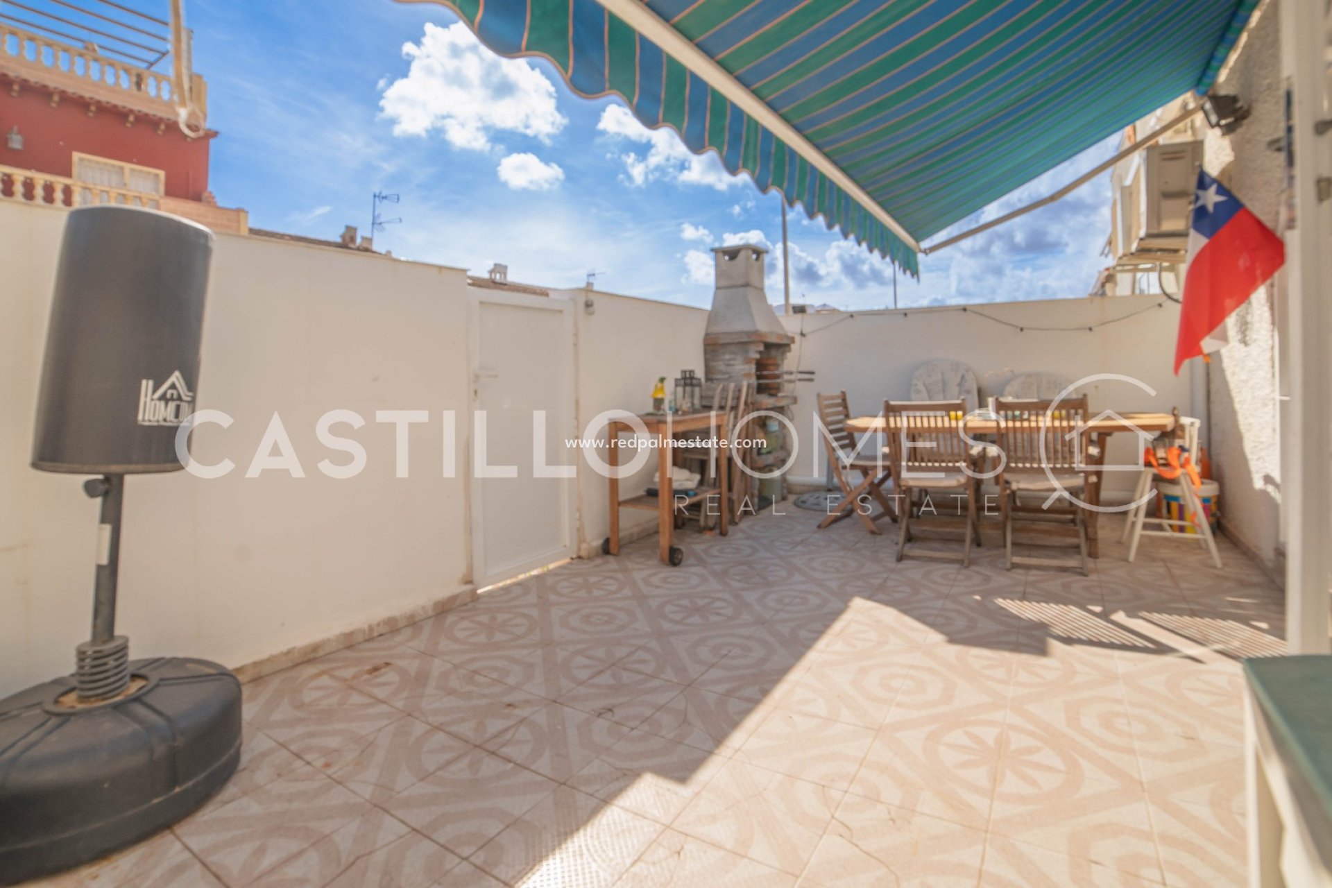 Återförsäljning - Radhus -
Torrevieja - La Siesta - El Salado -  Torreta