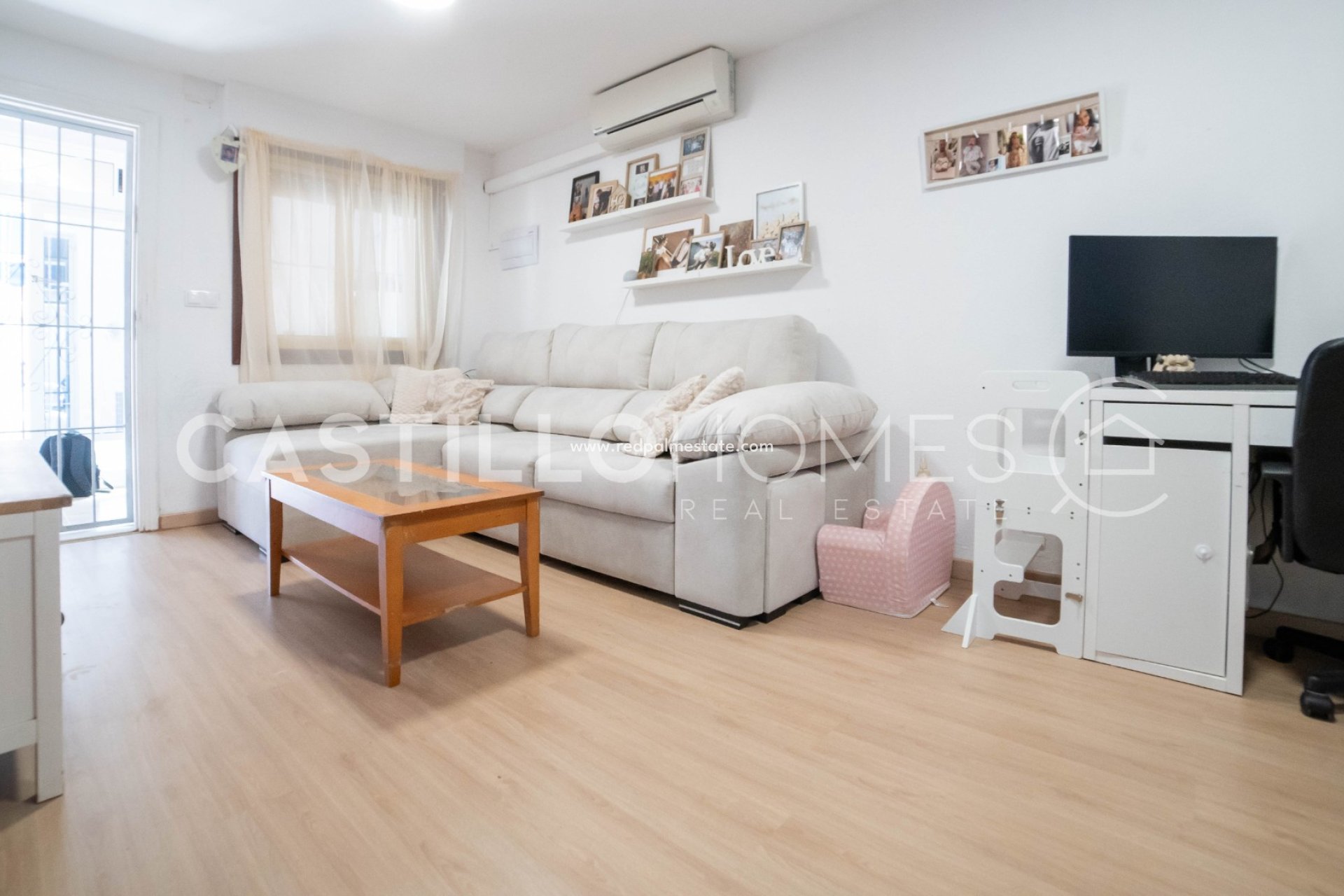 Återförsäljning - Radhus -
Torrevieja - La Siesta - El Salado -  Torreta