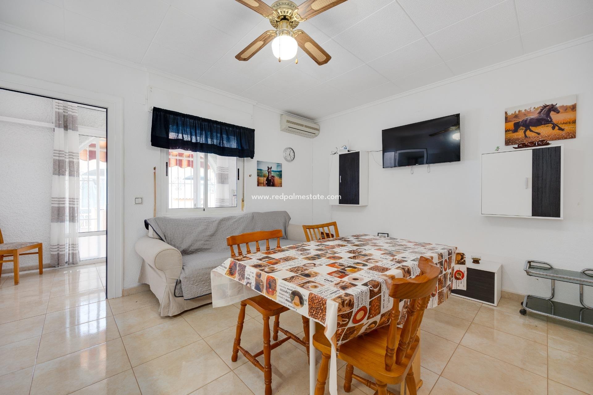 Återförsäljning - Radhus -
Torrevieja - La Siesta - El Salado -  Torreta