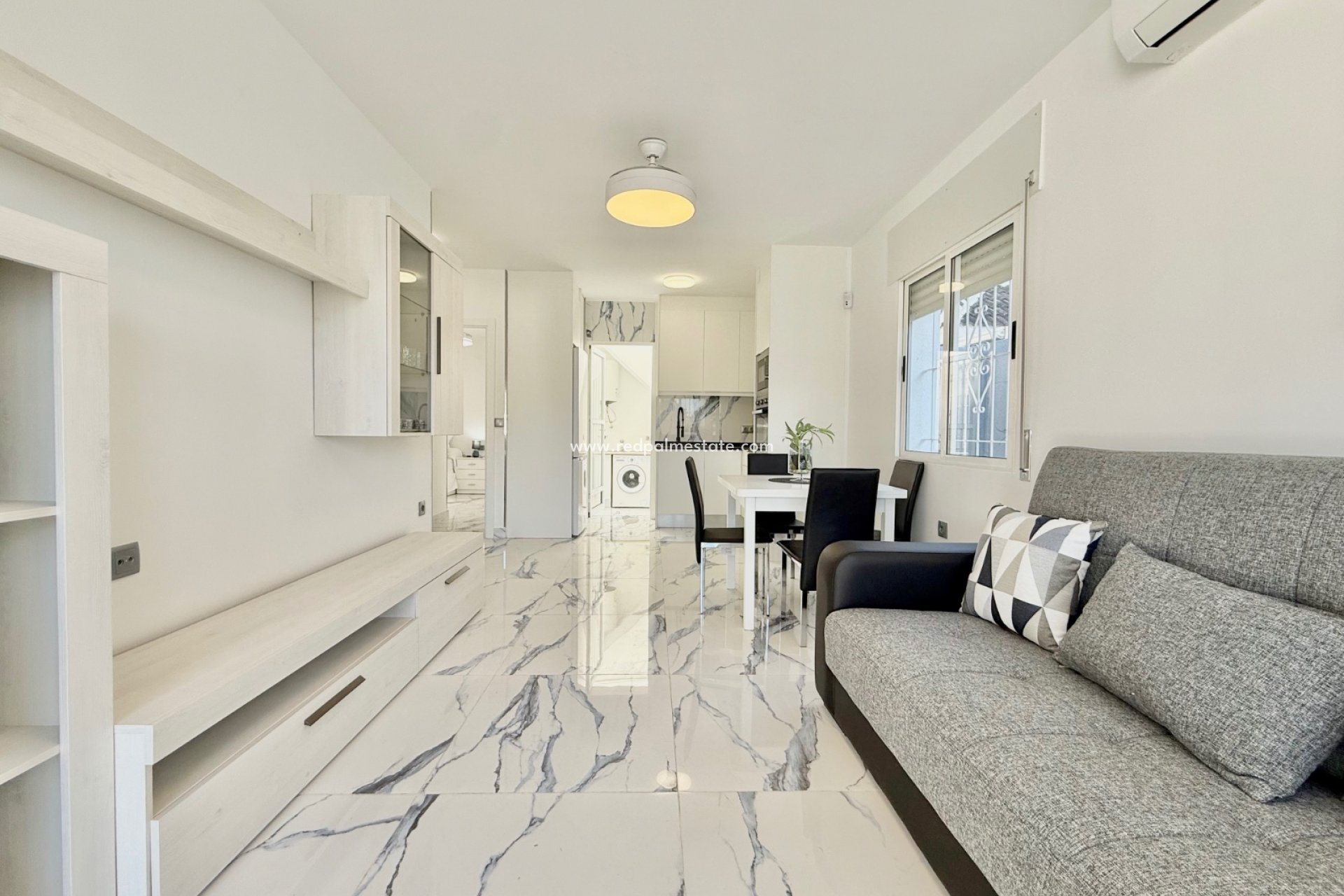 Återförsäljning - Radhus -
Torrevieja - La Siesta - El Salado -  Torreta