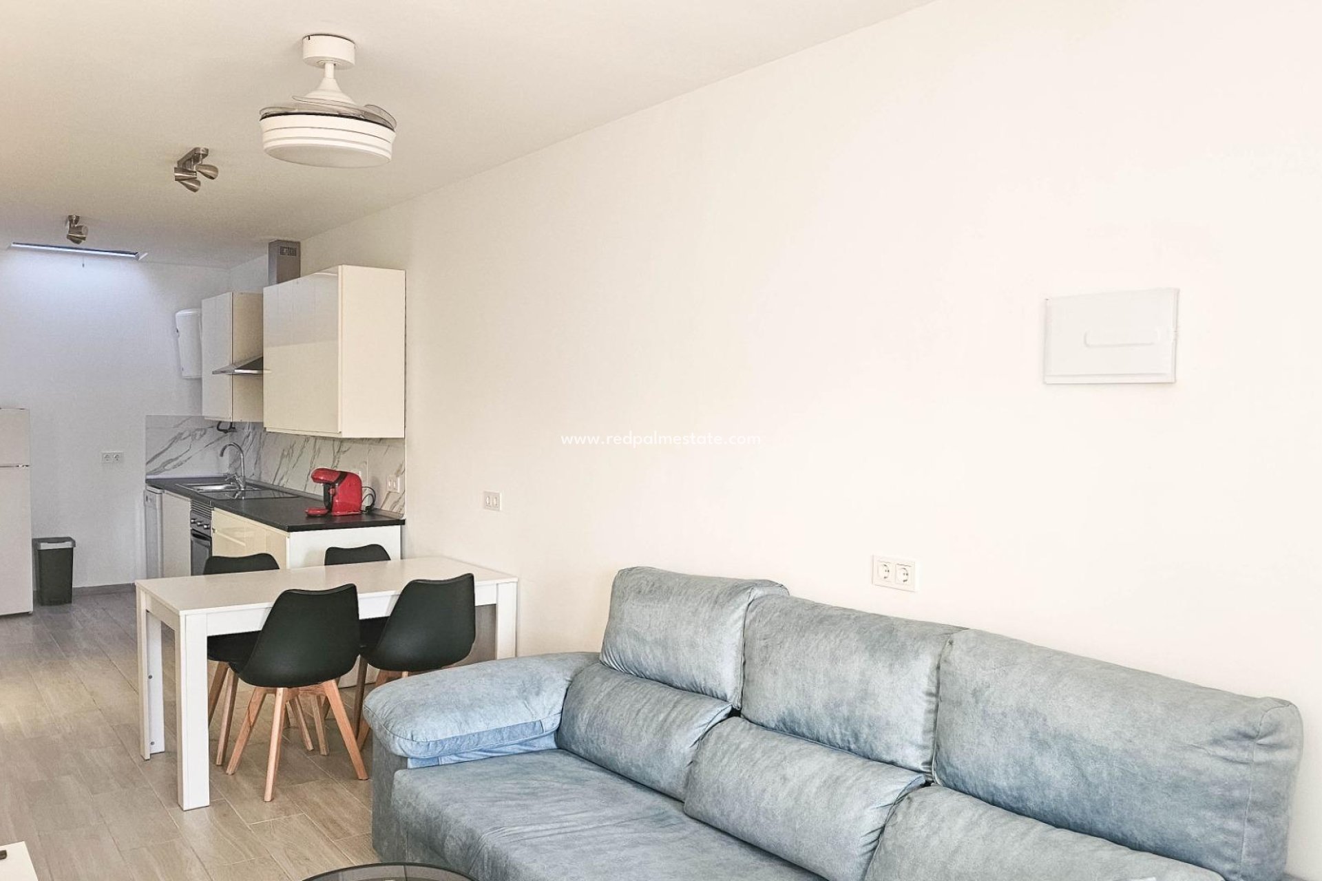 Återförsäljning - Radhus -
Torrevieja - La Siesta - El Salado -  Torreta