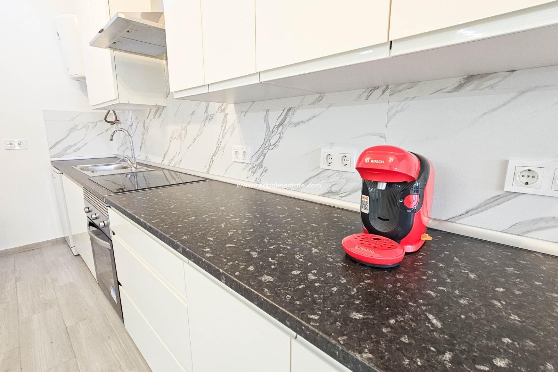 Återförsäljning - Radhus -
Torrevieja - La Siesta - El Salado -  Torreta