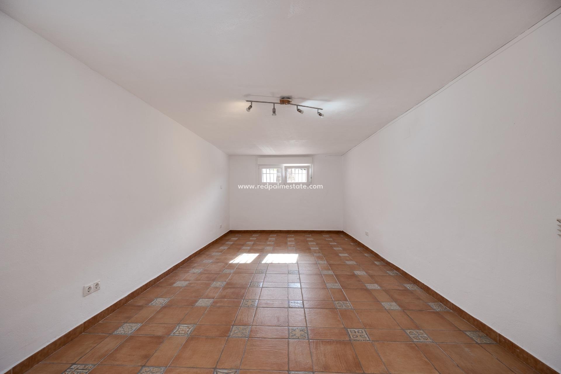 Återförsäljning - Radhus -
Torrevieja - La Siesta - El Salado - Torreta