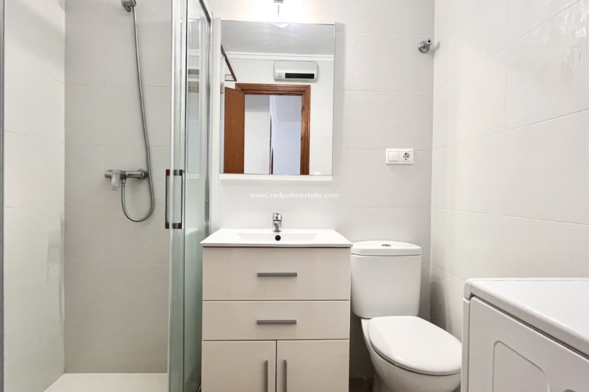 Återförsäljning - Radhus -
Torrevieja - La Siesta - El Salado - Torreta