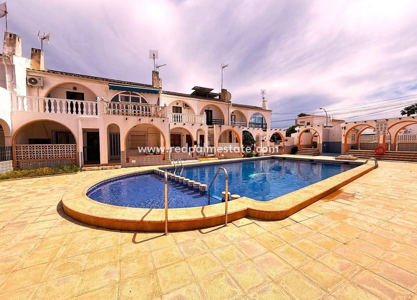 Återförsäljning - Radhus -
Torrevieja - La Siesta - El Salado -  Torreta