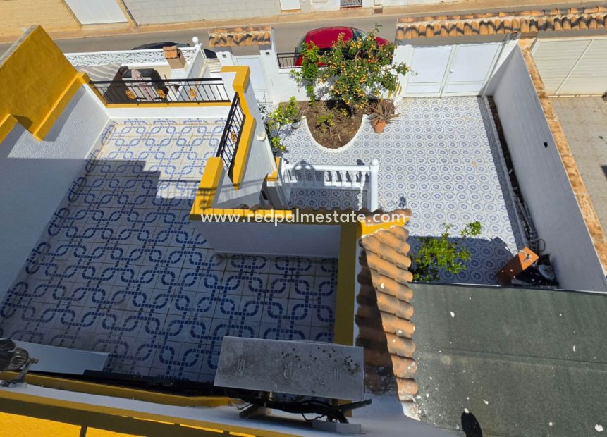 Återförsäljning - Radhus -
Torrevieja - La Siesta - El Salado - Torreta