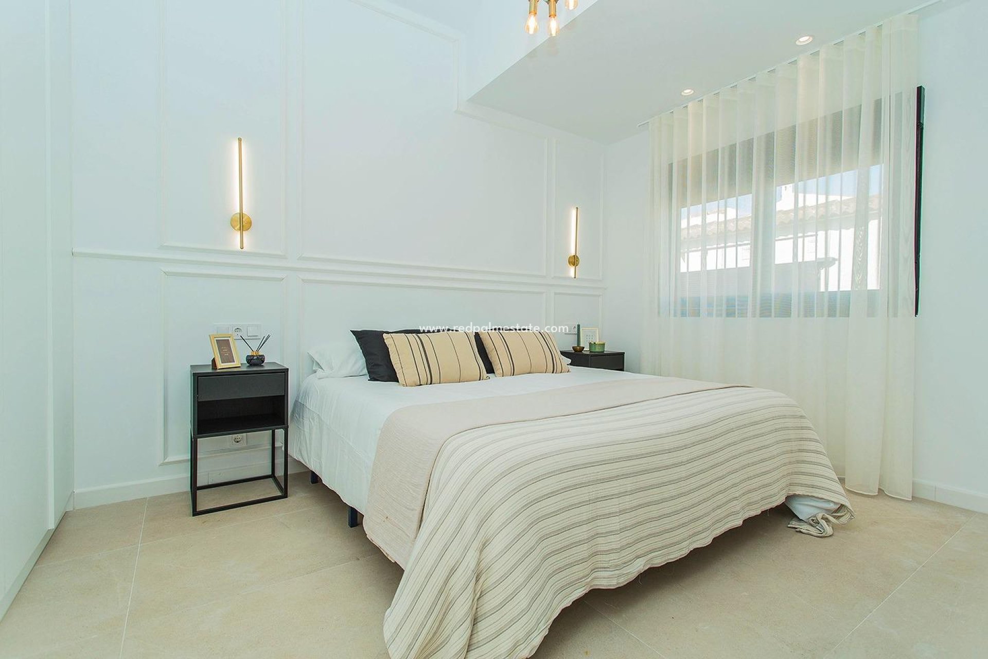 Återförsäljning - Radhus -
Torrevieja - La Siesta - El Salado - Torreta