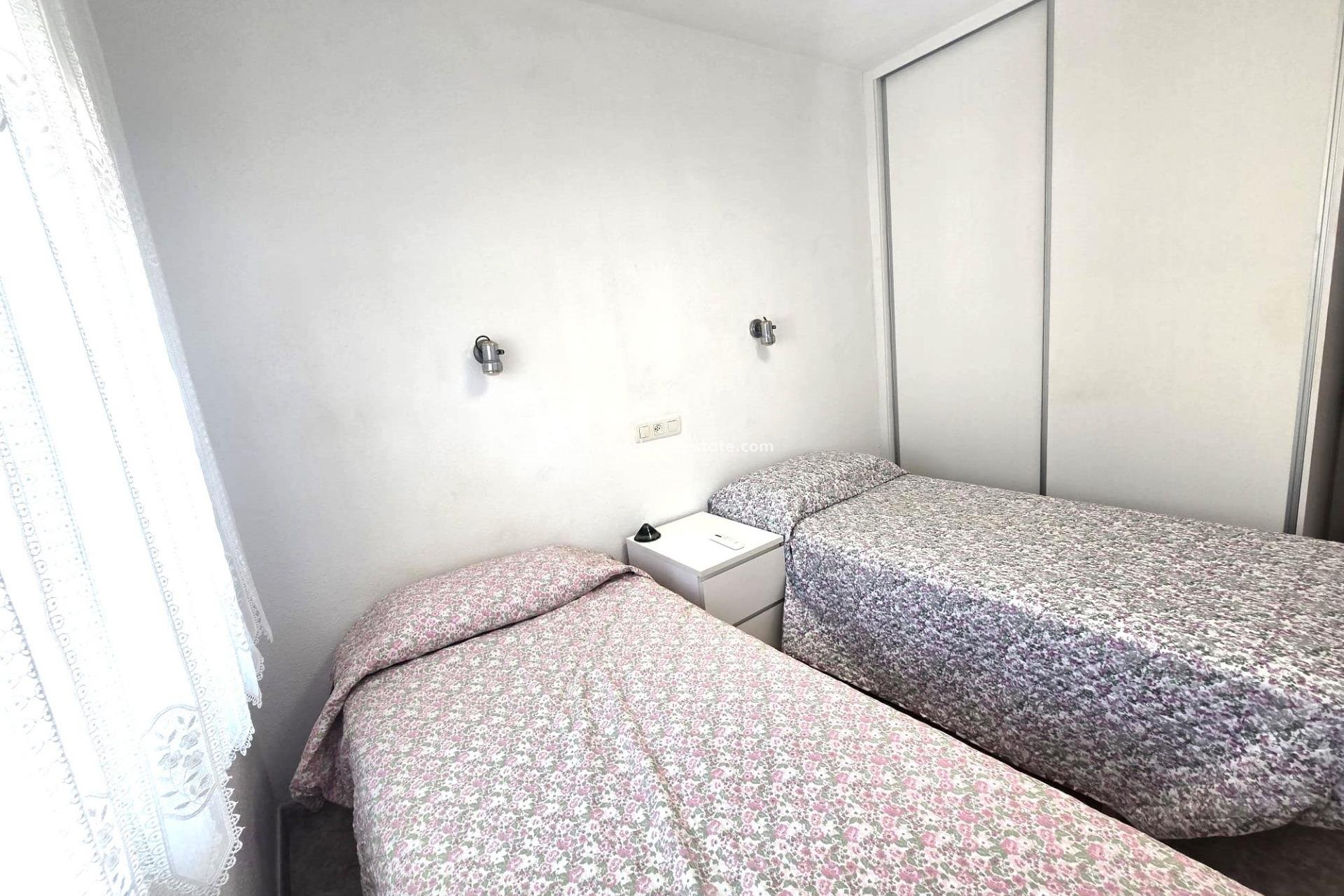 Återförsäljning - Radhus -
Torrevieja - Los altos