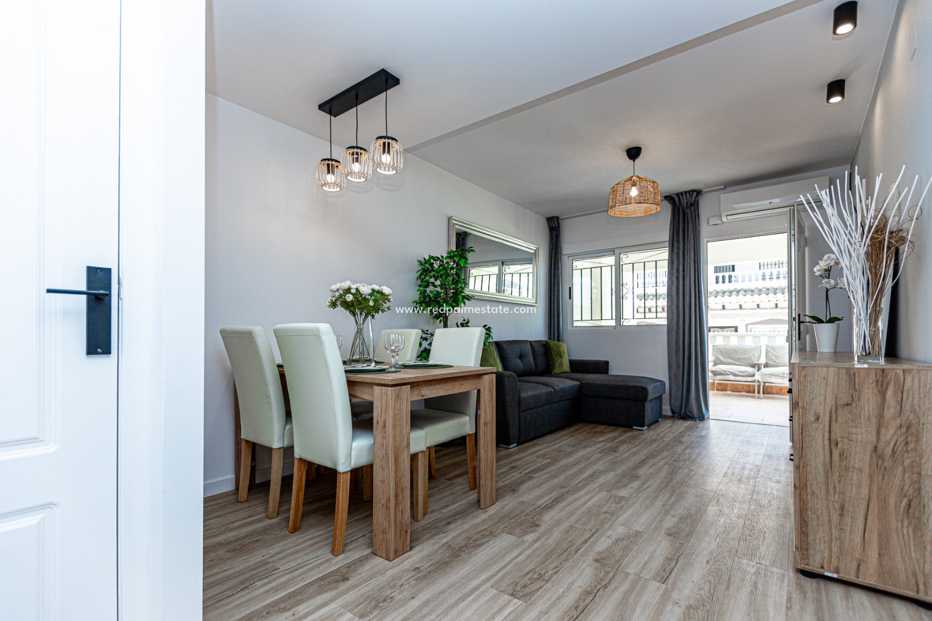 Återförsäljning - Radhus -
Torrevieja - Los Altos