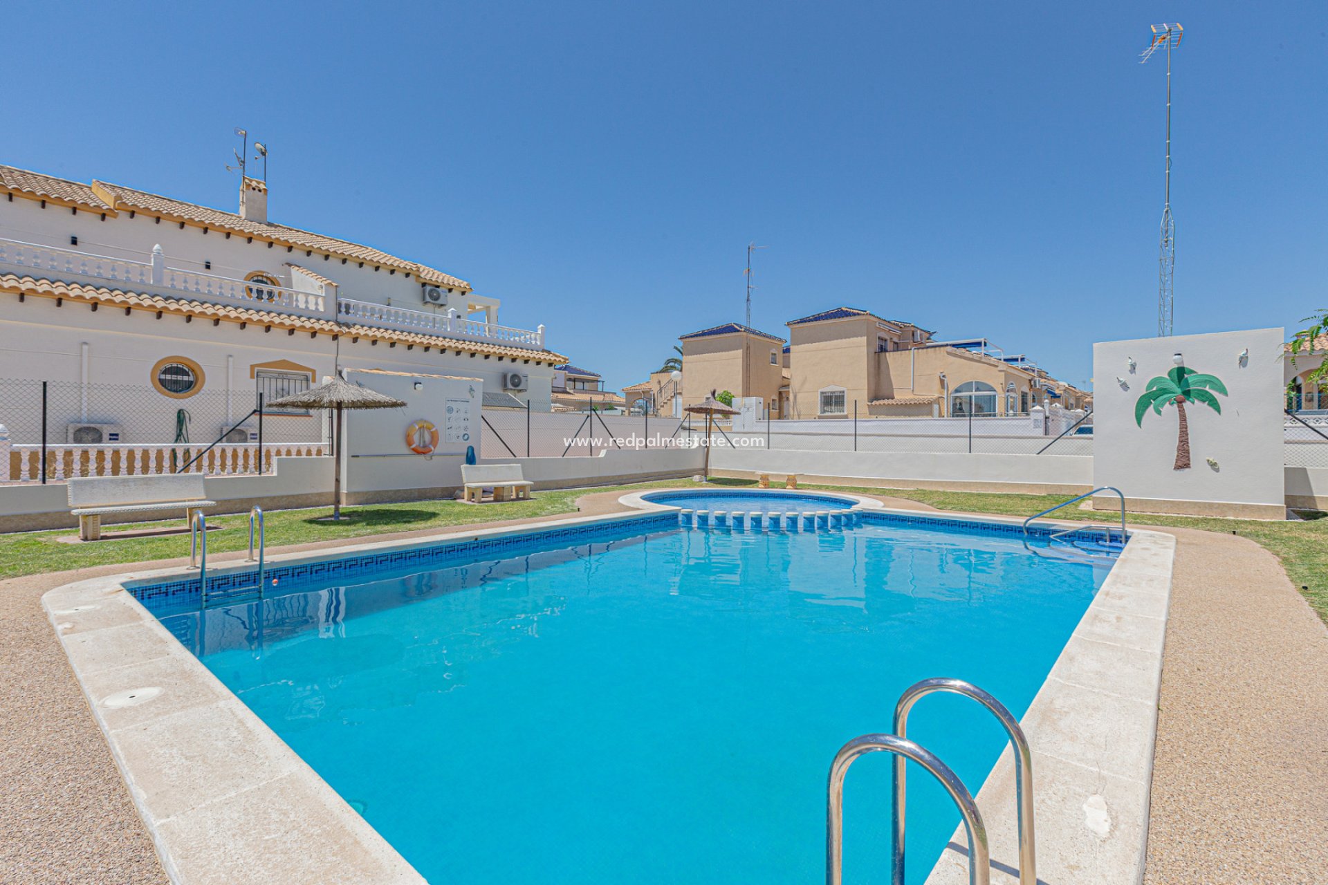 Återförsäljning - Radhus -
Torrevieja - Los Altos