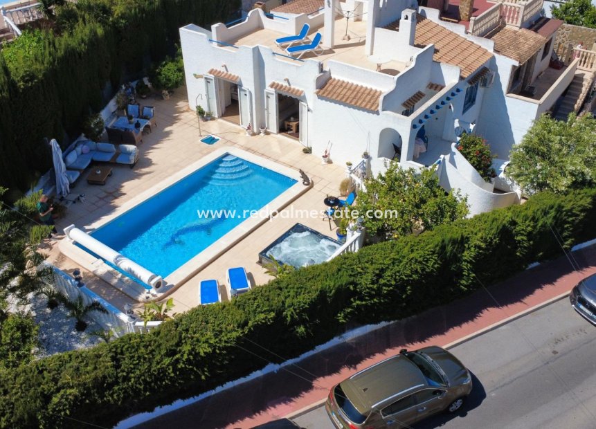 Återförsäljning - Radhus -
Torrevieja - Los balcones