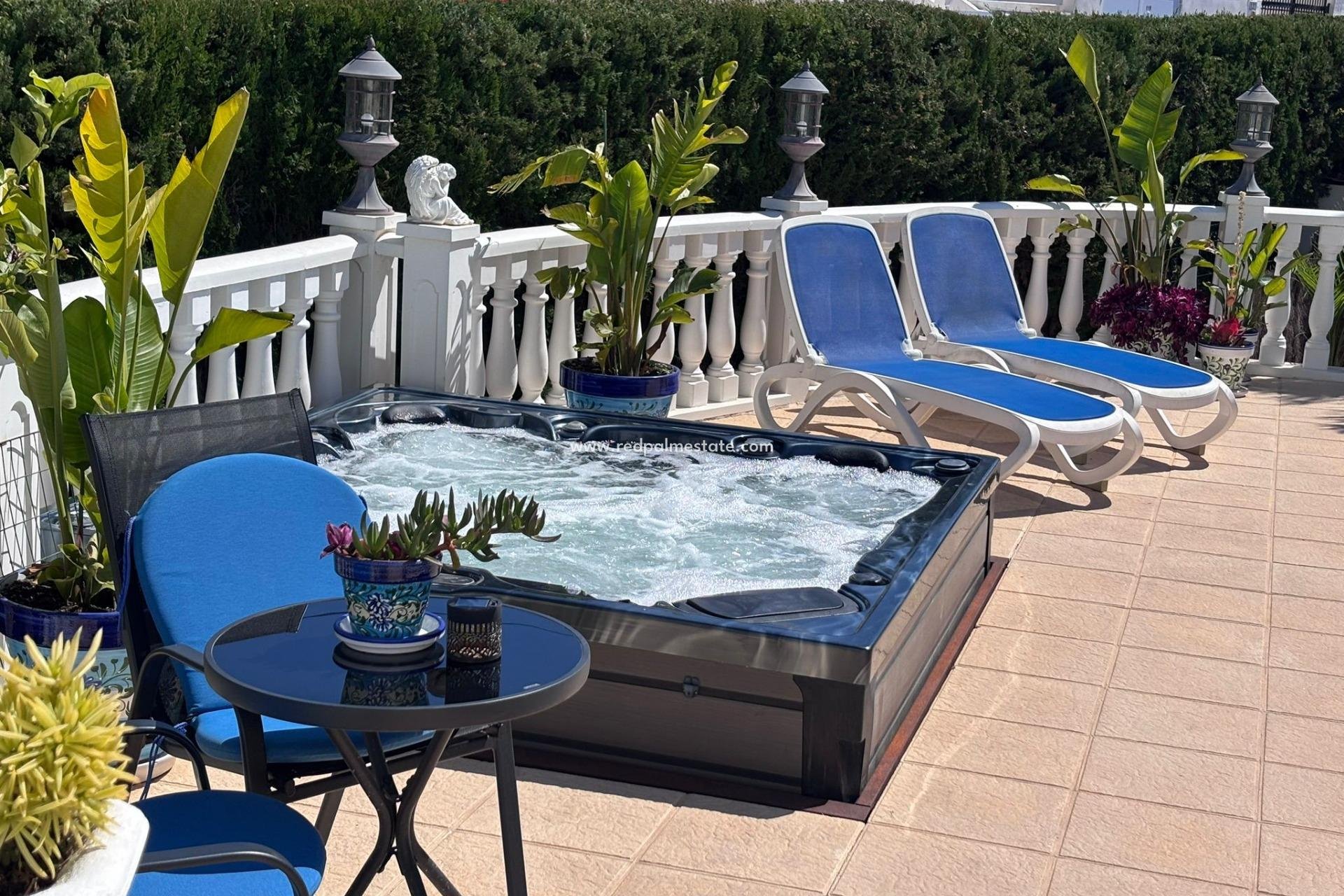 Återförsäljning - Radhus -
Torrevieja - Los balcones