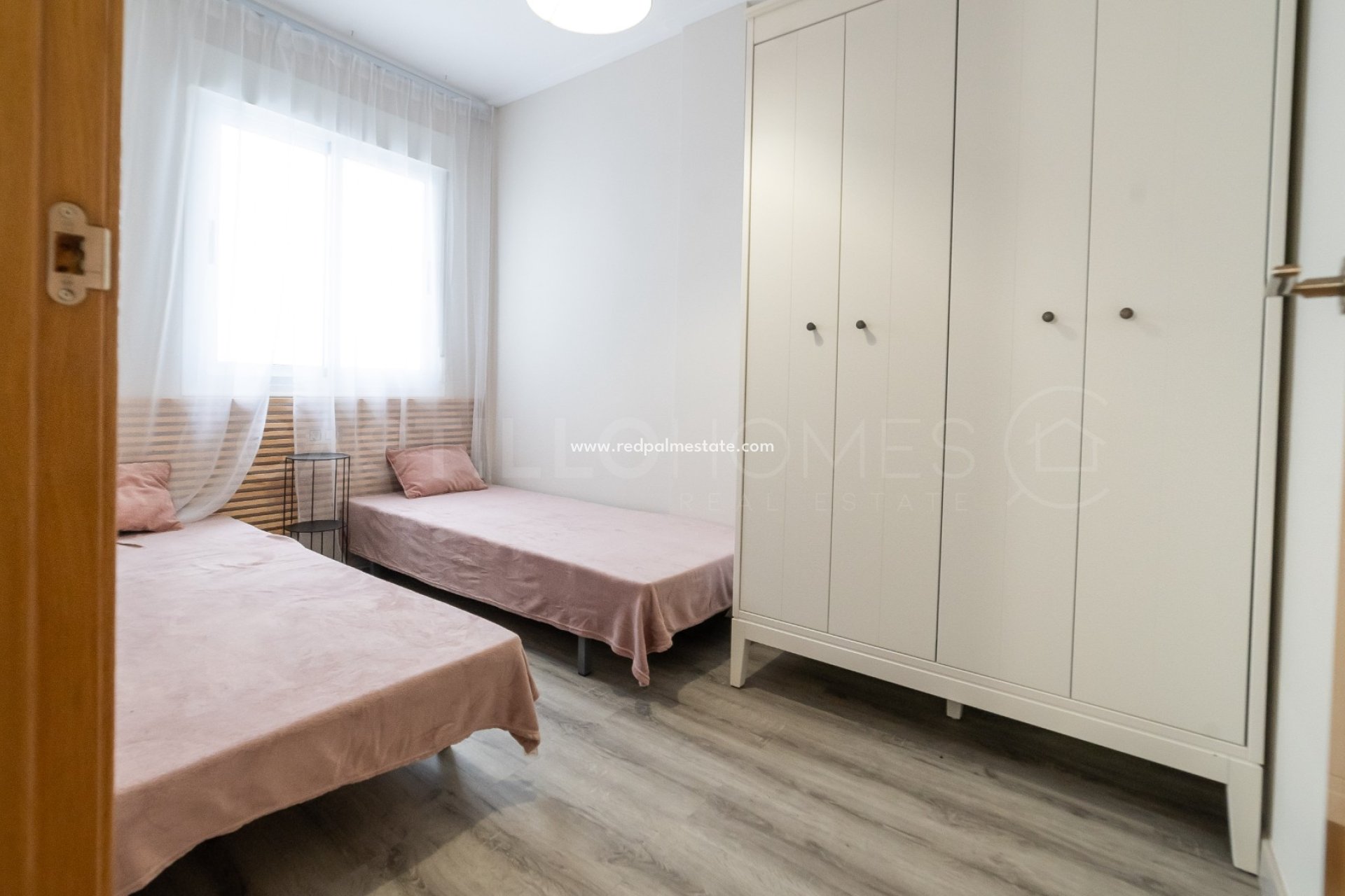 Återförsäljning - Radhus -
Torrevieja - Los balcones