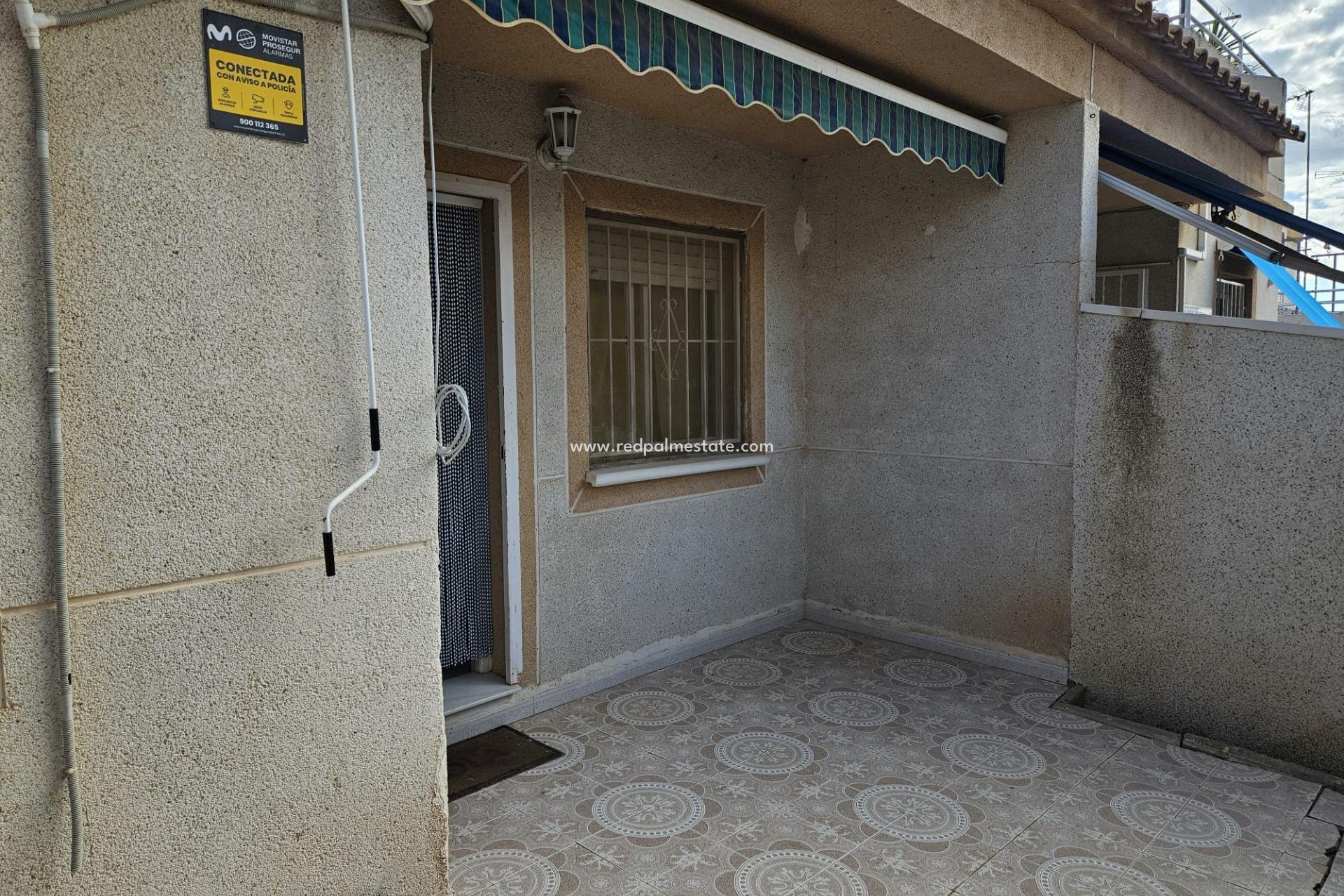 Återförsäljning - Radhus -
Torrevieja - Los balcones