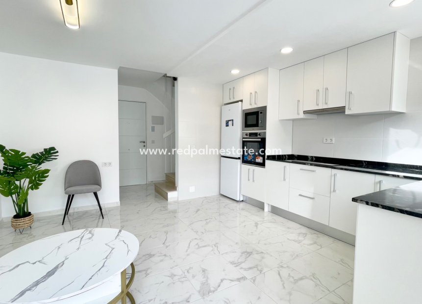 Återförsäljning - Radhus -
Torrevieja - Los balcones