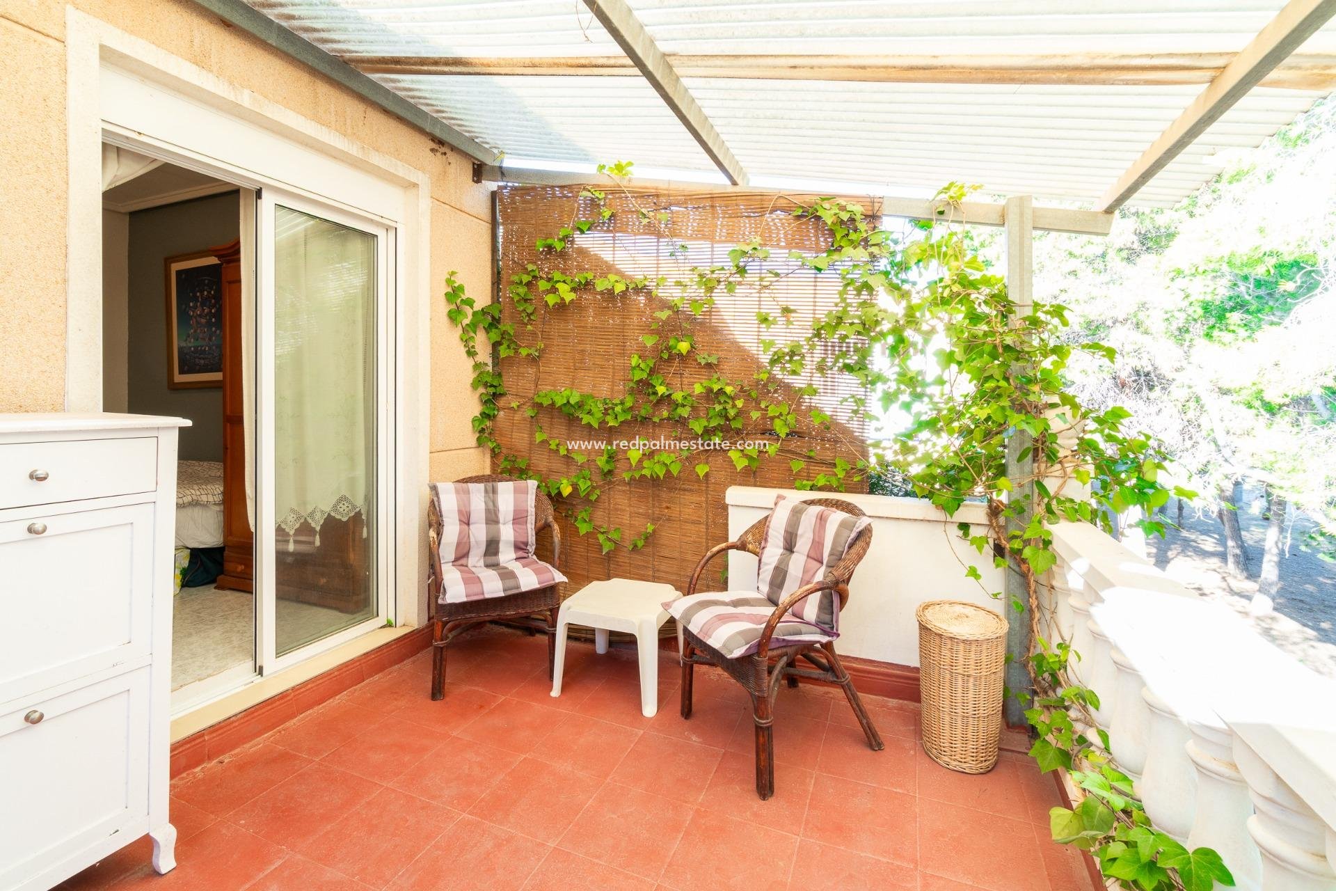 Återförsäljning - Radhus -
Torrevieja - Los balcones