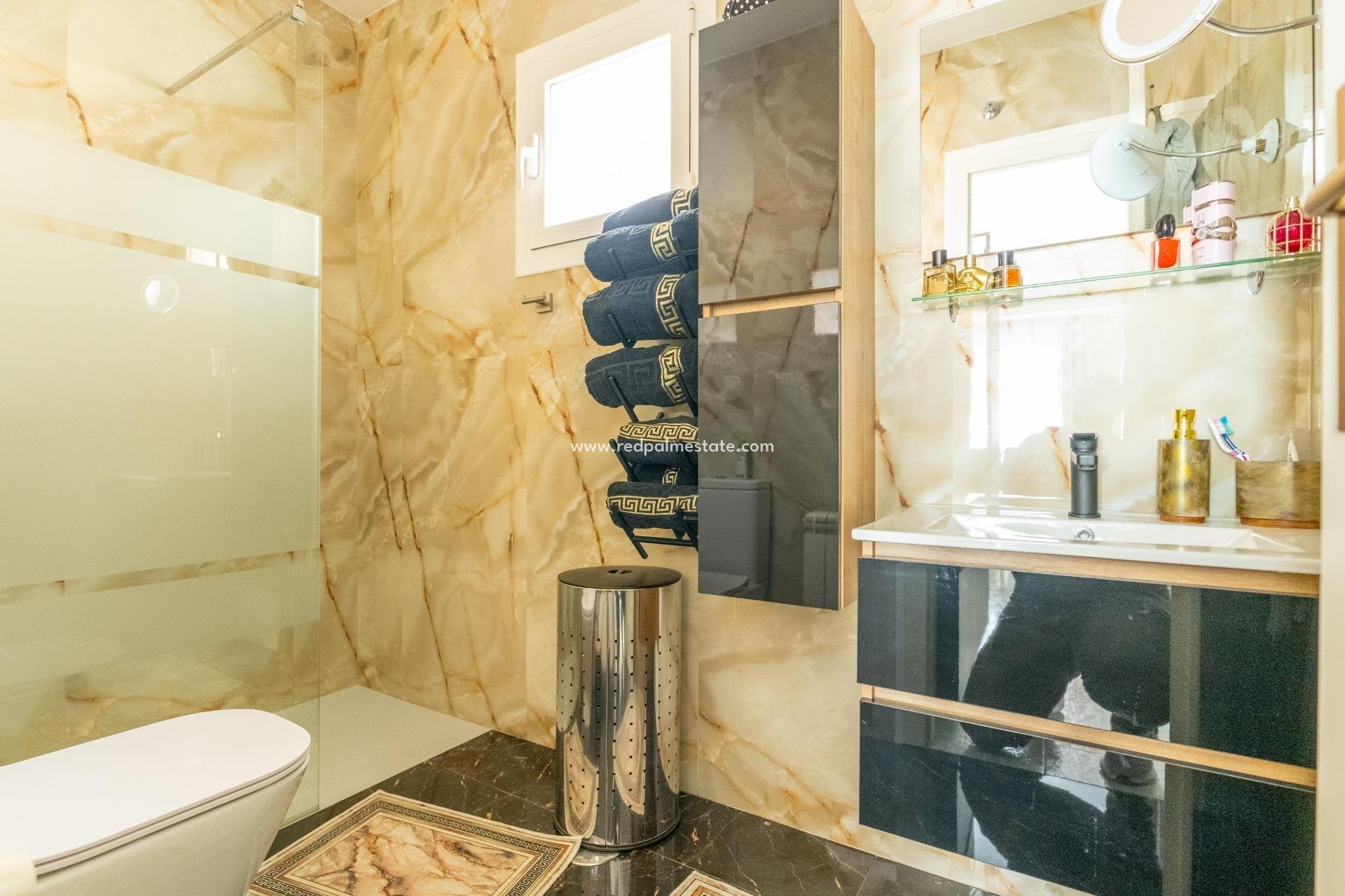 Återförsäljning - Radhus -
Torrevieja - Los balcones