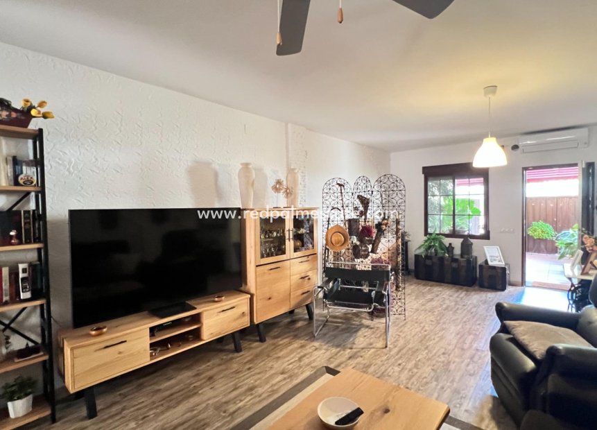 Återförsäljning - Radhus -
Torrevieja - Los balcones