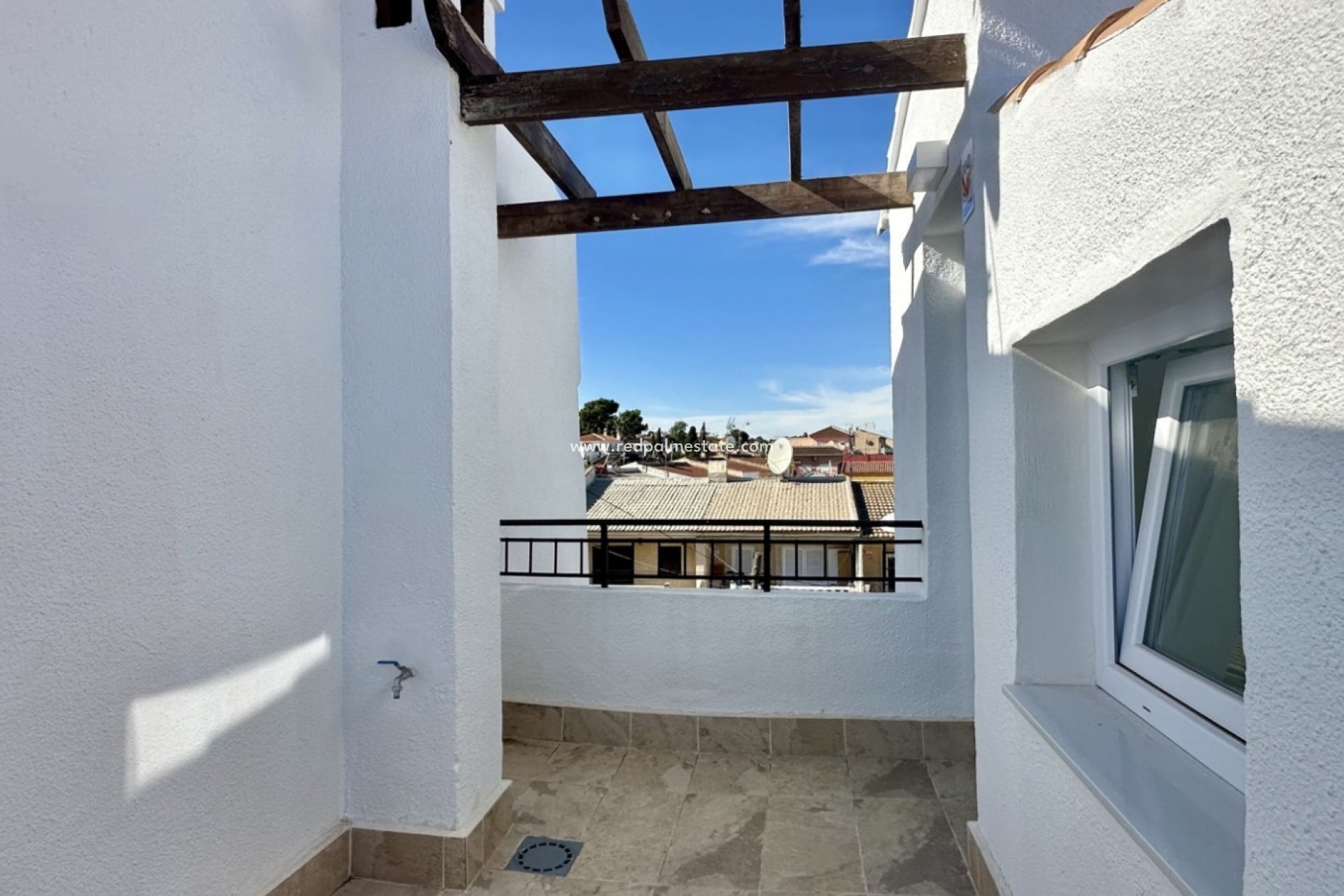 Återförsäljning - Radhus -
Torrevieja - Los balcones