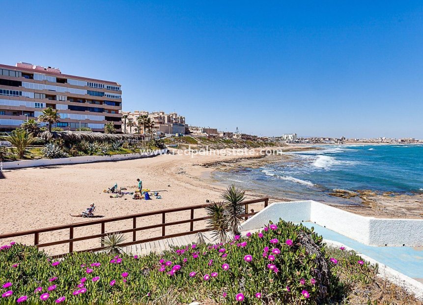 Återförsäljning - Radhus -
Torrevieja - Los Europeos