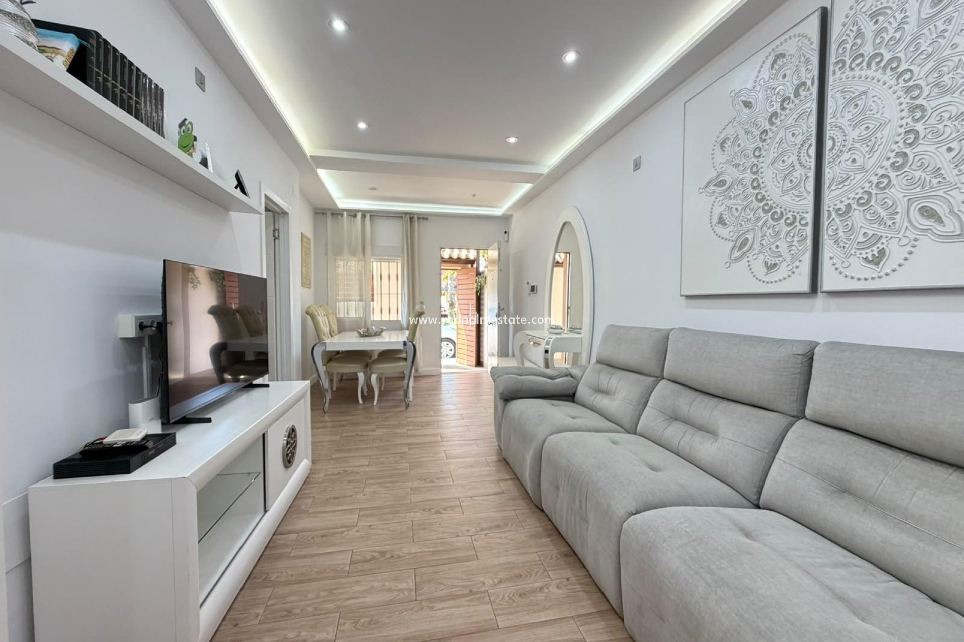Återförsäljning - Radhus -
Torrevieja - Nueva Torrevieja - Aguas Nuevas