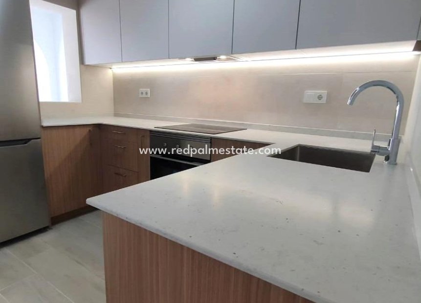 Återförsäljning - Radhus -
Torrevieja - Nueva Torrevieja - Aguas Nuevas