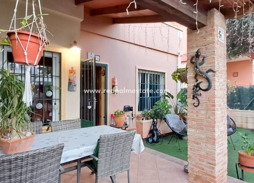 Återförsäljning - Radhus -
Torrevieja - Parque Acuático - Sector 25