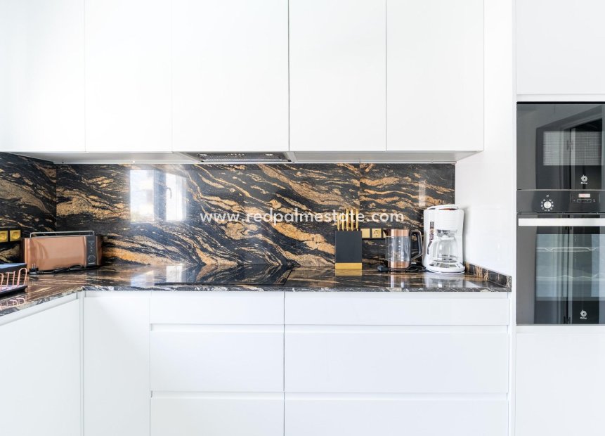 Återförsäljning - Radhus -
Torrevieja - Punta prima