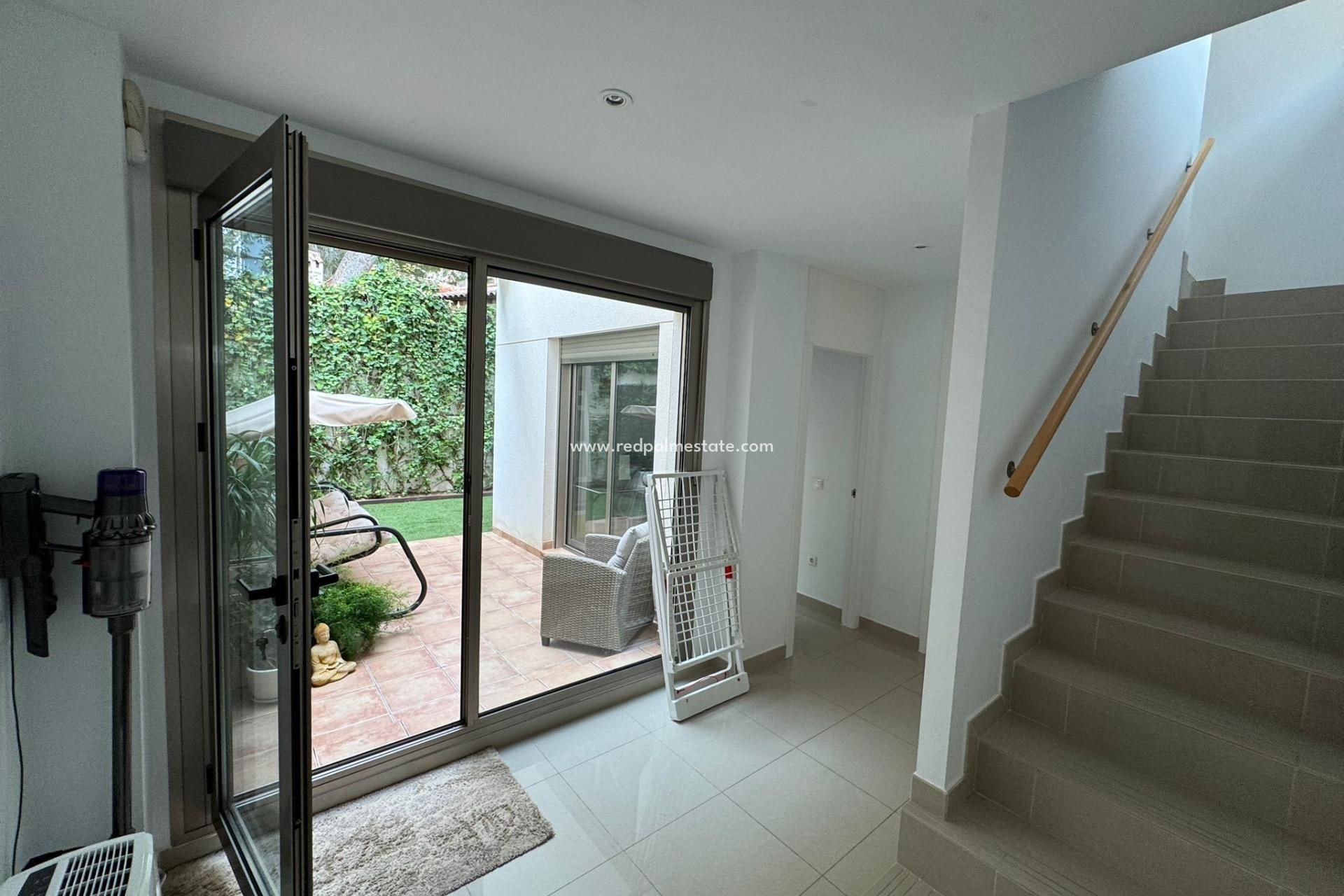 Återförsäljning - Radhus -
Torrevieja - Punta prima